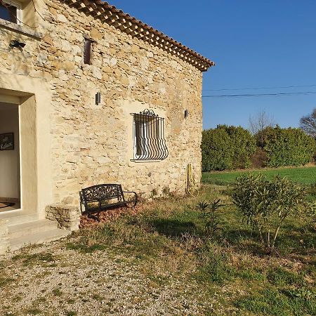 Maison Au Calme En Campagne Climatisee Caderousse Buitenkant foto